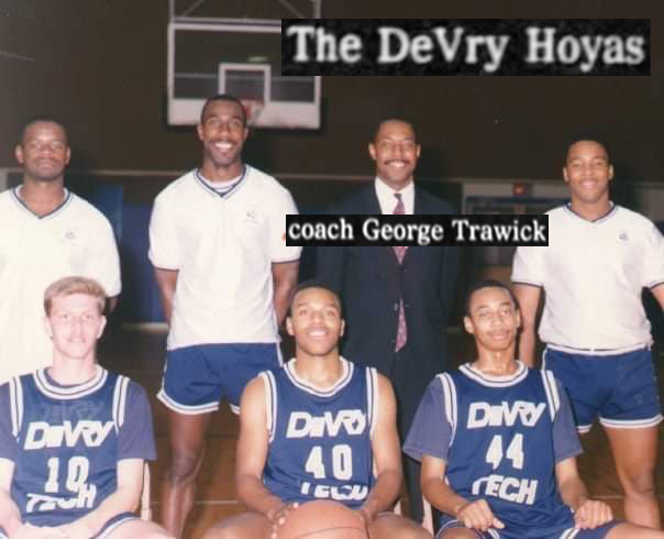 DeVry basketball team photo
